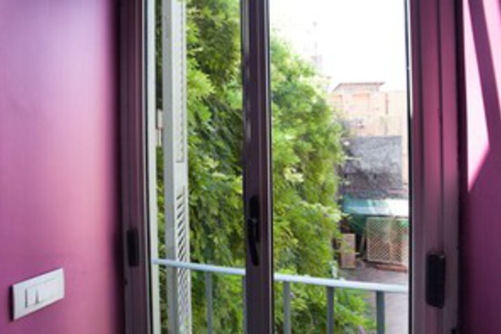Room 7 of 25