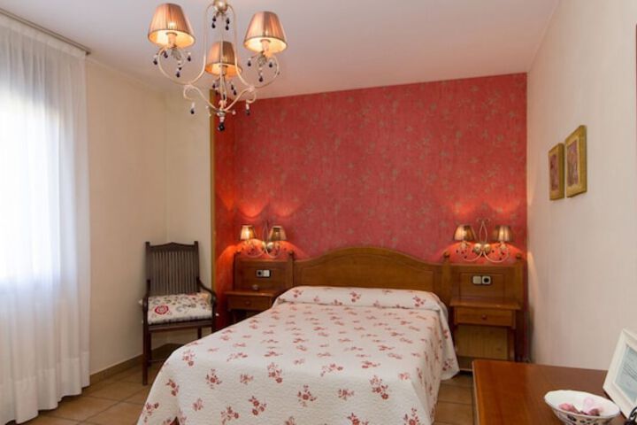 Room 9 of 21