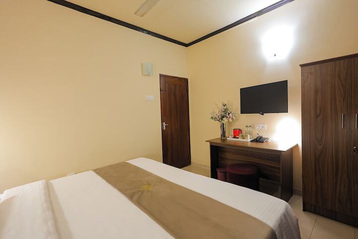 Room 34 of 65