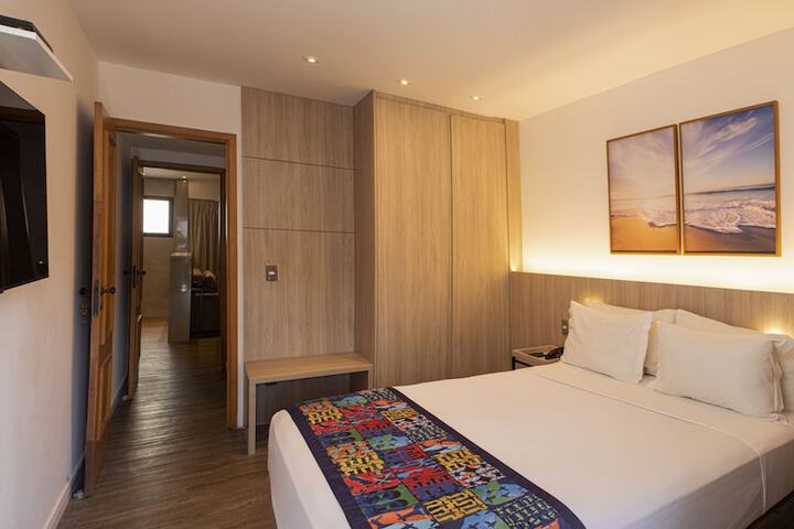 Room 28 of 45