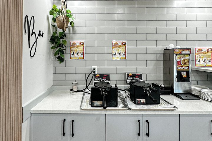 Breakfast/Coffee Service 105 of 123