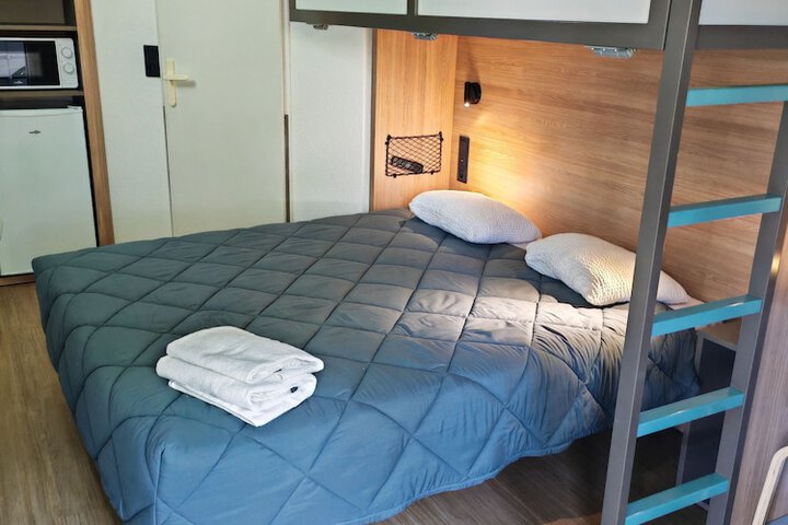 Room 2 of 48