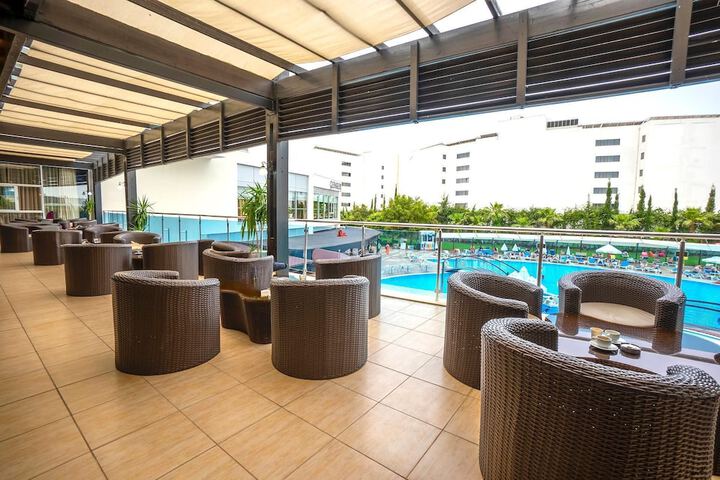 Terrace/Patio 153 of 172