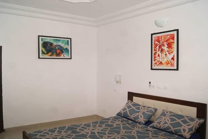 Room 9 of 67