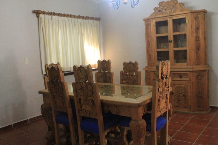 Room 8 of 38