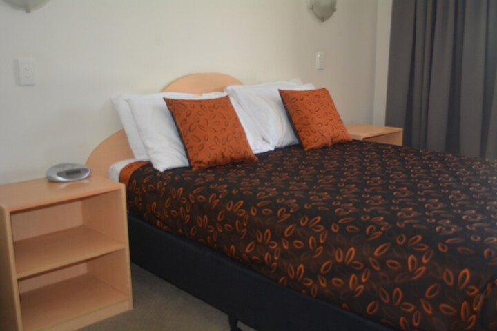 Room 8 of 64