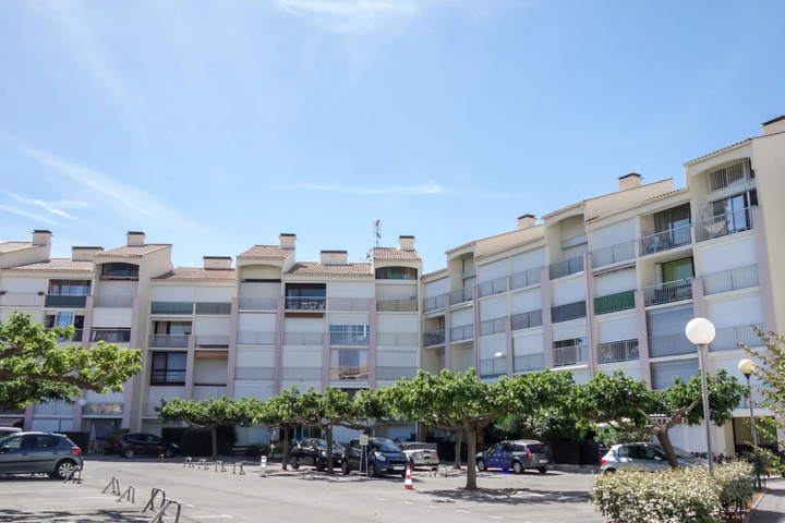 Exterior of Les Saladelles INH 31312