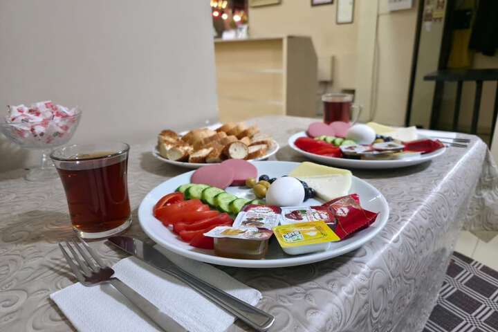 Breakfast/Coffee Service 18 of 25