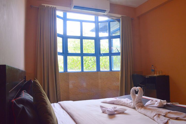 Room 12 of 17