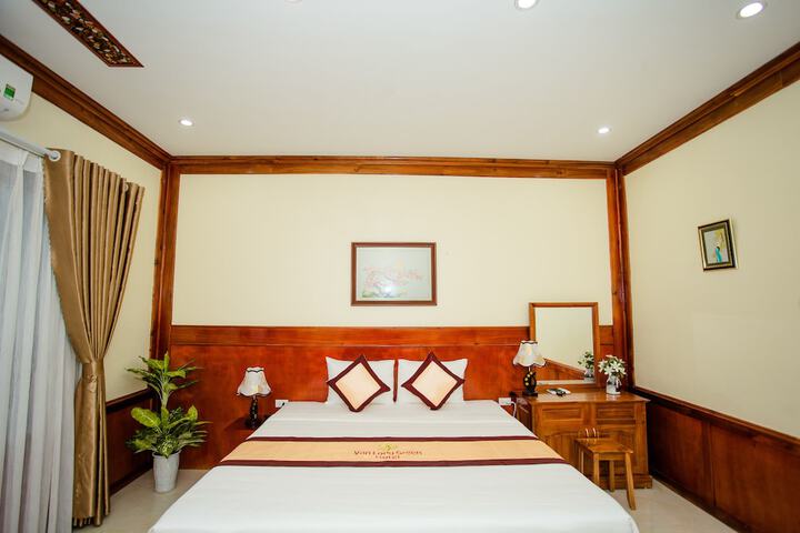 Room 12 of 40