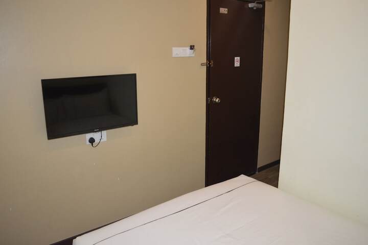 Room 43 of 57