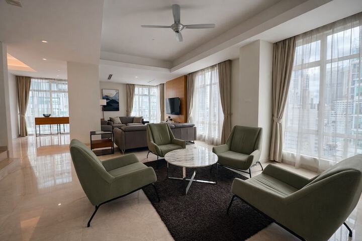 Room 41 of 61