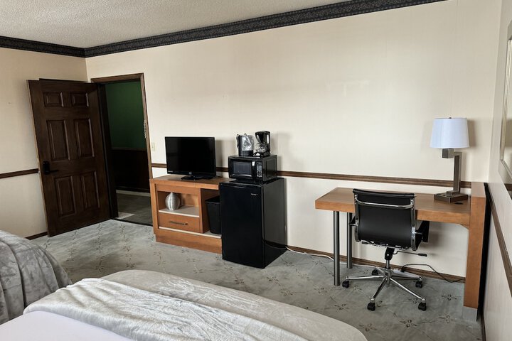 Standard Room, King or Two Doubles (16 of 19)