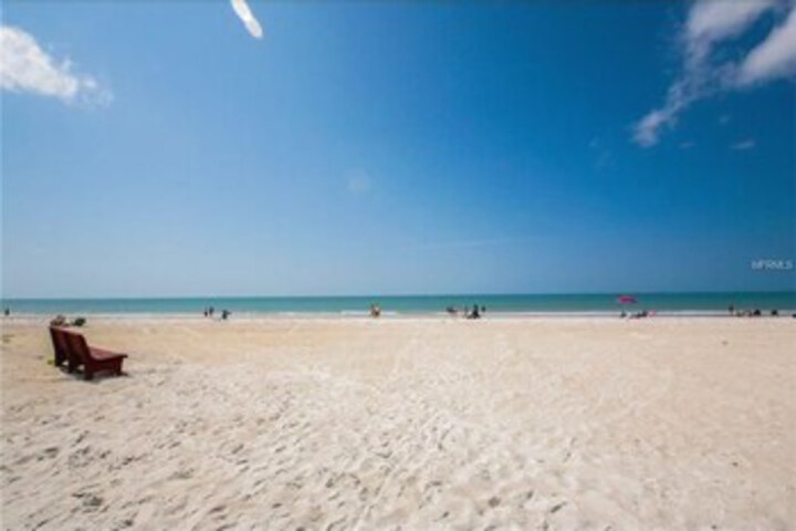 Indian Sand D2 Condo in Indian Shores, FL