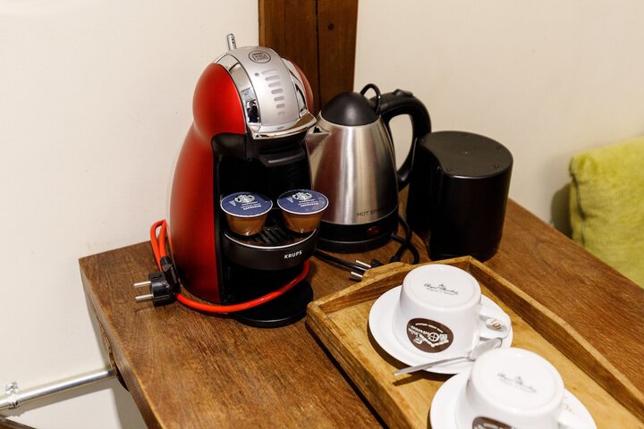 Breakfast/Coffee Service 82 of 193