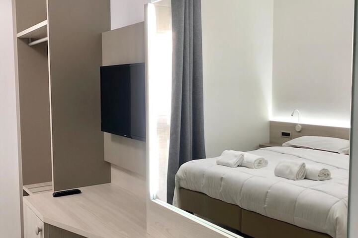 Room 17 of 39