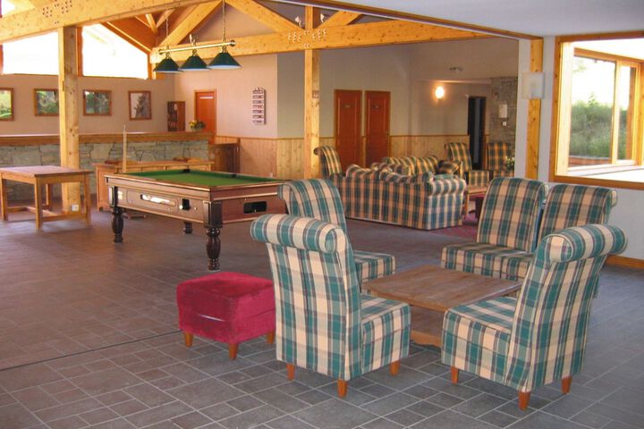 Lounge 19 of 28