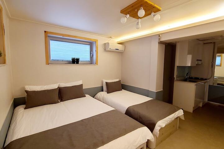 Room 41 of 84