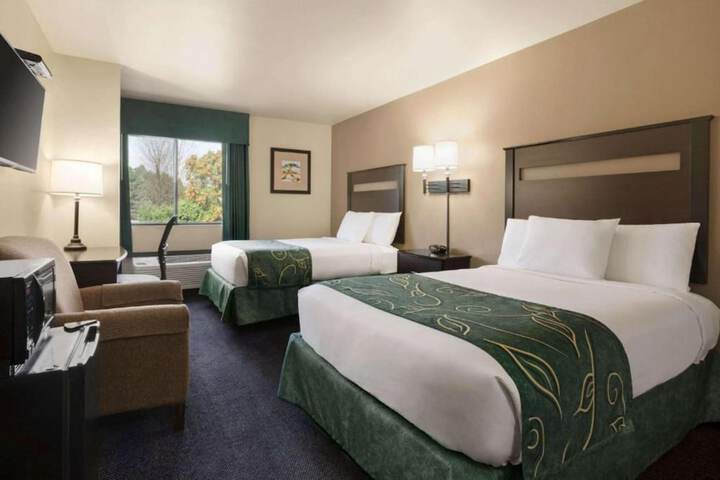 2 Double Beds Accessible Room (6 of 6)