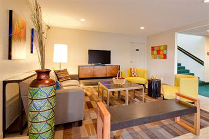 Hotel Interior 13 of 22