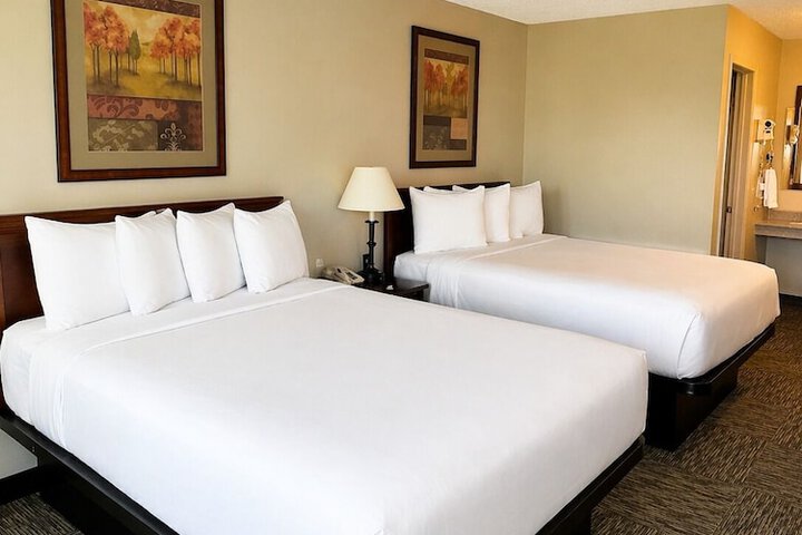 Room 3 of 35