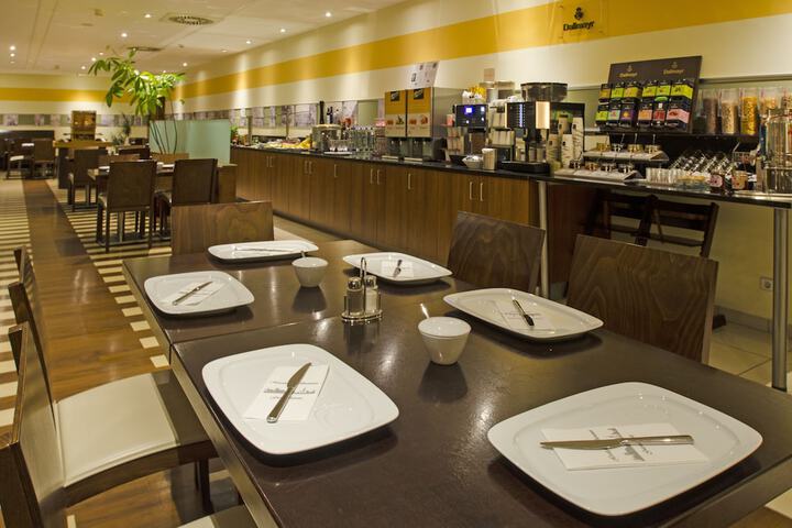 Dining Photos