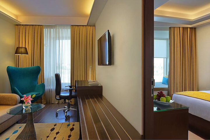 Room 6 of 26