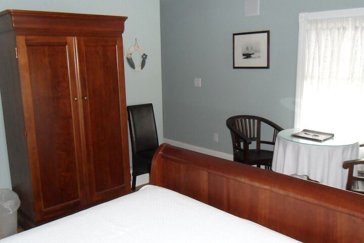 Room 11 of 22