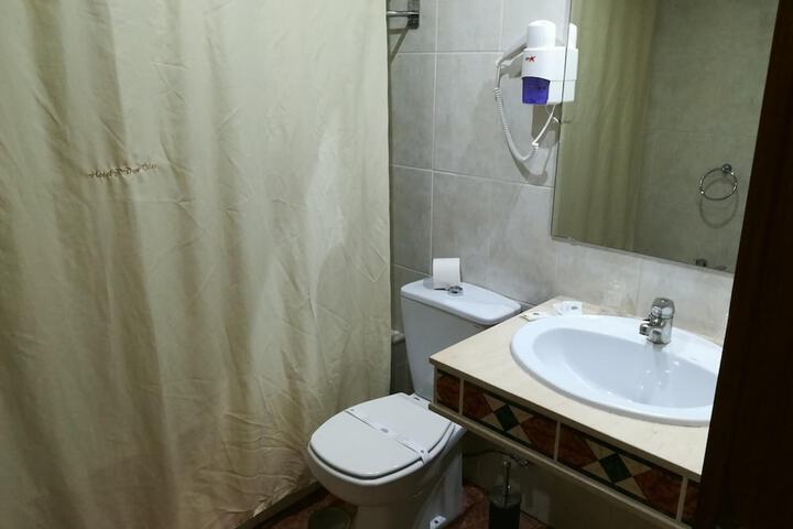 Room 30 of 62