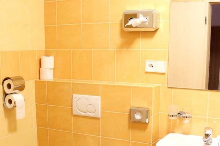 Room 146 of 194