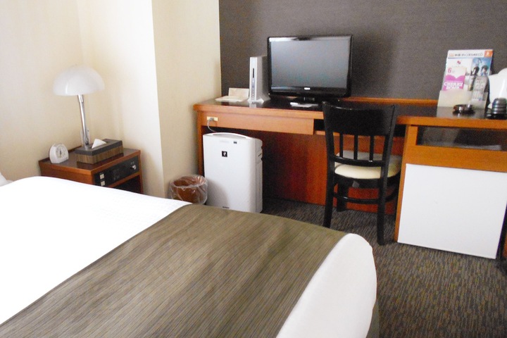 Room 13 of 71