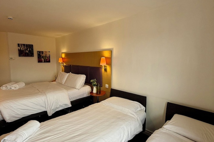 Room 15 of 29