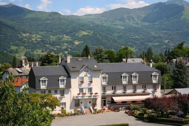 Hôtel du Soleil Levant in Argeles Gazost
