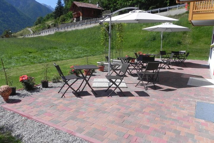 Terrace/Patio 13 of 61