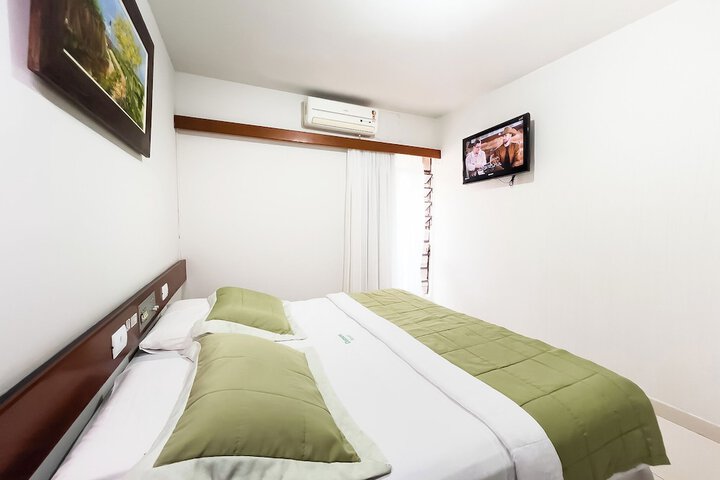 Room 4 of 26