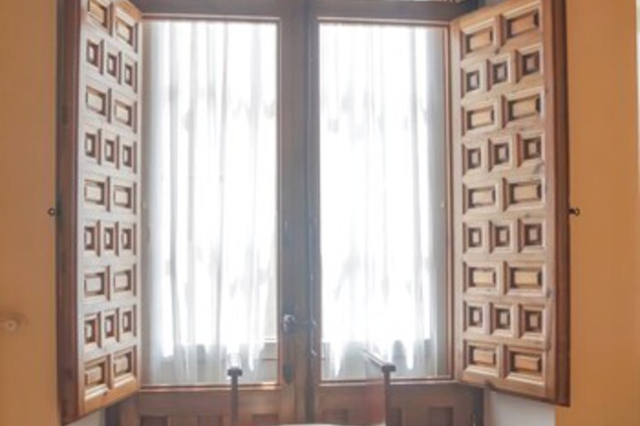 Room 13 of 15