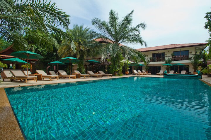 Pool 46 of 60