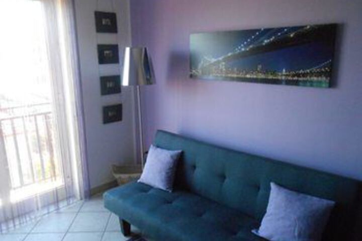 Room 12 of 18