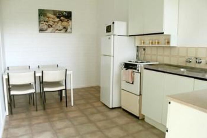 Room 10 of 12