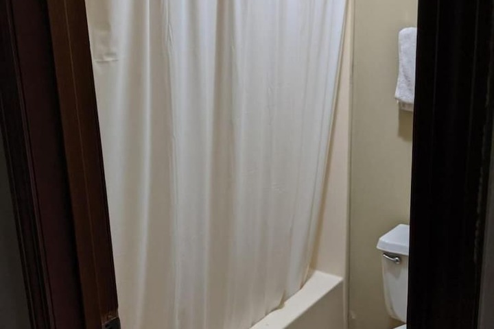 Room 16 of 26