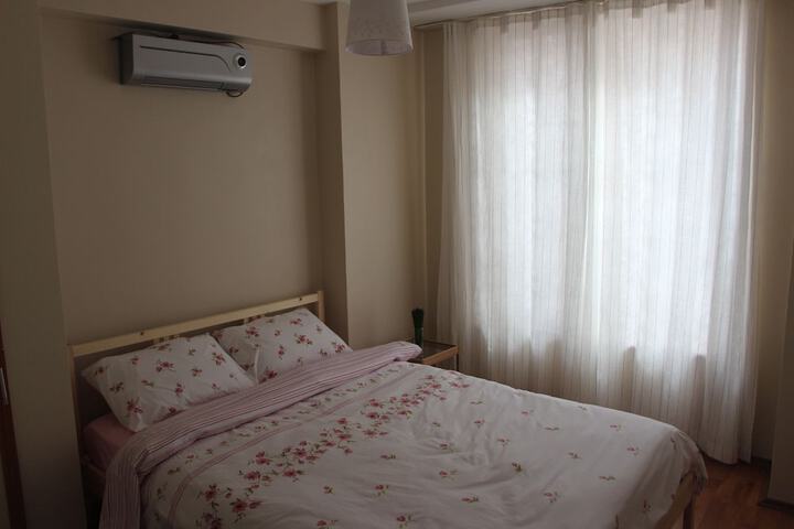 Room 12 of 37