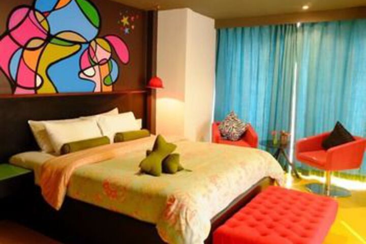 Room 52 of 101