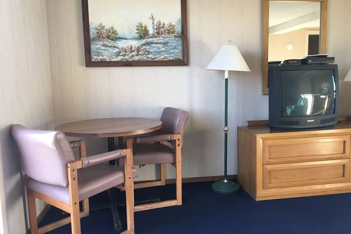 Room 11 of 50