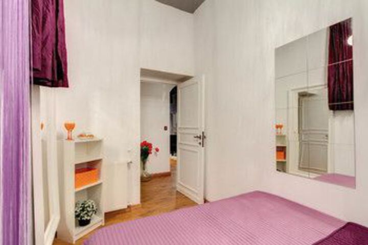 Room 15 of 330