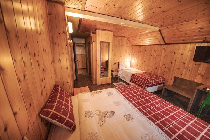 Room 7 of 50