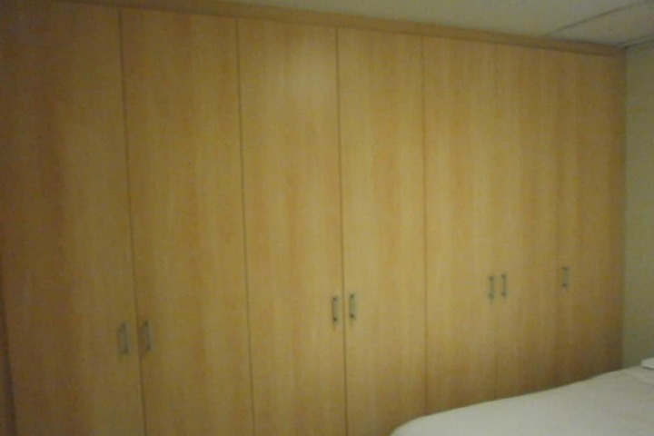 Room 11 of 34