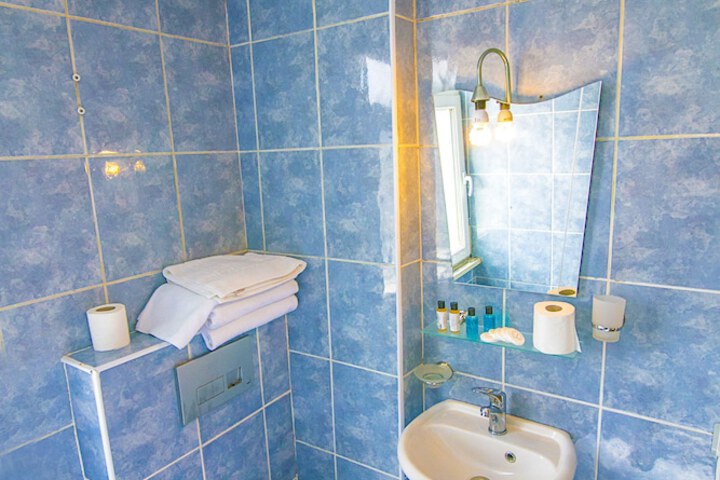 Bathroom Interior Photo