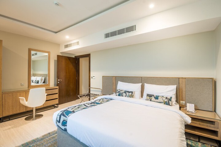 Room 16 of 74
