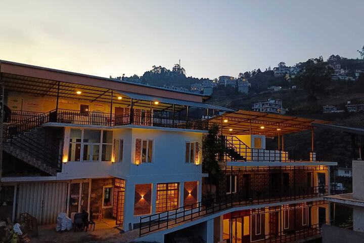 Hotel 15 of 16