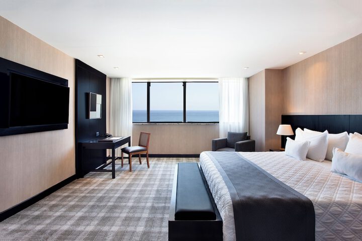 Room 32 of 86